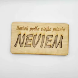 Drevená peňaženka na vloženie bankoviek