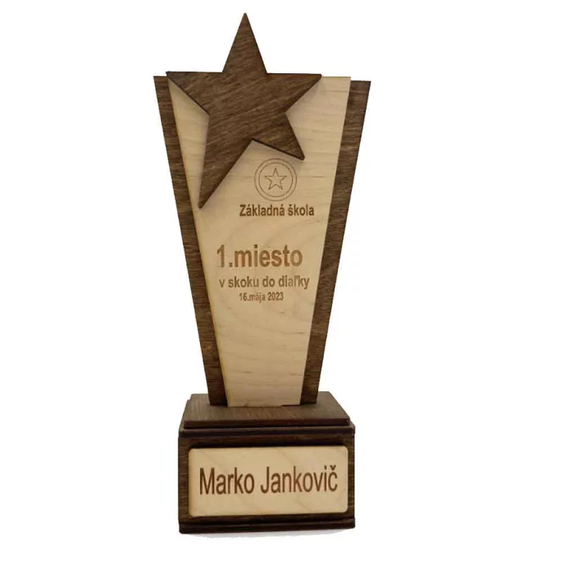 Drevená trofej s vlastným logom a textom - a
