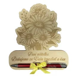 Drevená ďakovná kytica s gravírovaným perom pre učiteľku