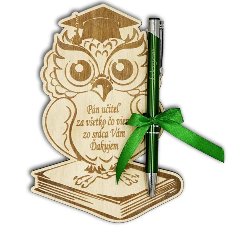 Drevená ďakovná sova  s gravírovaným perom pre učiteľku