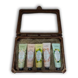 Drevená darčeková krabička - svetlá.