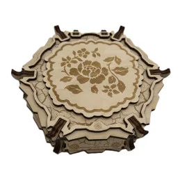 Drevená šperkovnica s...